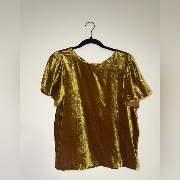 LOFT Tops - Loft Gold Velvet Blouse Women’s Small Holiday Party Top